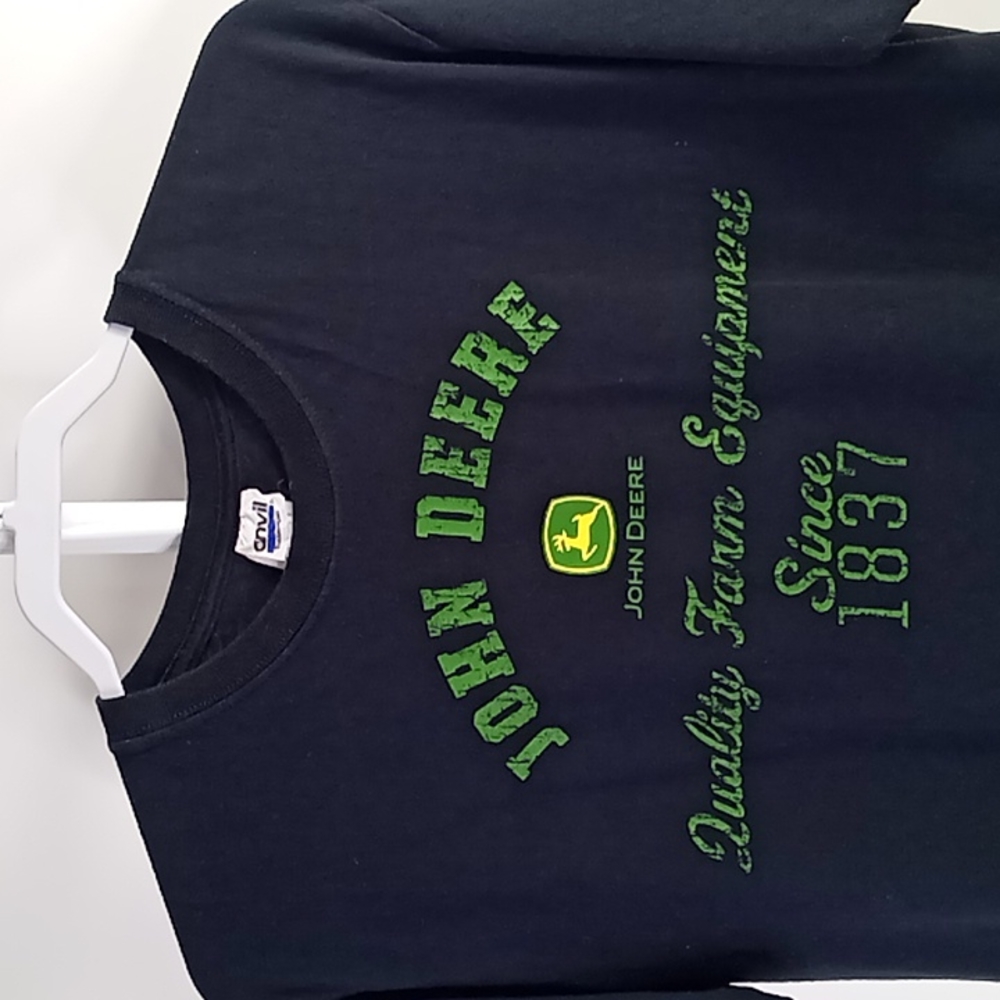 John Deere Black TShirt Size Medium - Picture 2 of 10